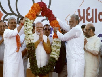 Narendra Modi Bids Farewell to His Assembly Seat, Praises Aide Amit Shah