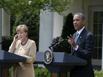 Barack Obama, Angela Merkel Threaten Broader Russia Sanctions