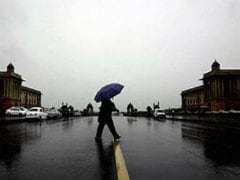 Sudden Rains Subdue Soaring Mercury in Delhi