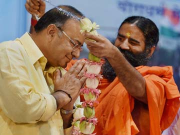 Arun Jaitley Compares Ramdev to Mahatma Gandhi