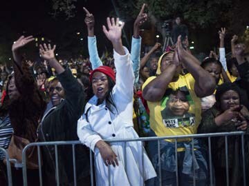 Indian-Origin Voters Move Away from African National Congress in South Africa Polls Indian-Origin Voters Move Away from African National Congress in South Africa Polls