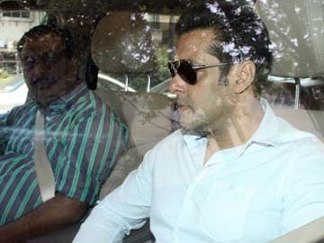 Waiter Identifies Salman Khan, Says he Served Drinks to the Actor's Group