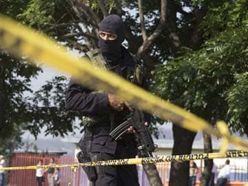 Gunmen Open Fire Inside Bus, kill six in El Salvador
