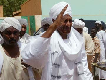 Sudan Arrests Opposition Leader Sadiq Al-Mahdi, Could Face Death Penalty