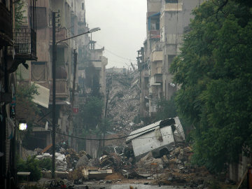 Rubble, a Coffee Cup and Painful Memories in Homs' Old City