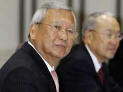 Thailand's PM in Crisis Meeting with Senate as Protesters Move to Oust him