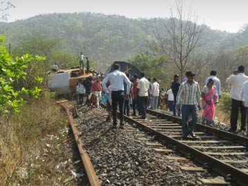 21 Killed as Four Coaches of Train Derail in Maharashtra's Raigad District