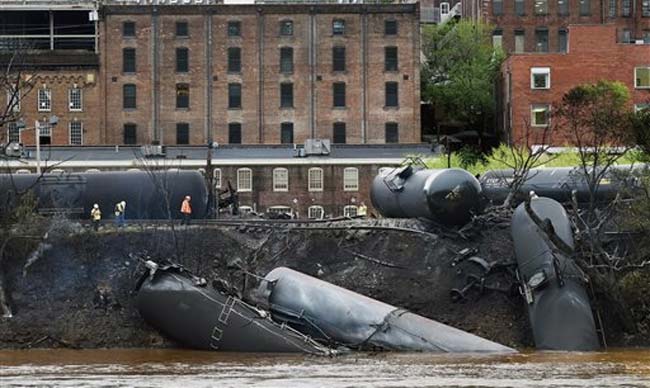 Tankers Carrying Oil Derail, Catch Fire in US