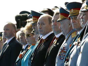 On War Anniversary, Putin Says Don't Betray Those Who Defeated Fascism