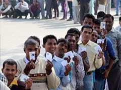 Andra Pradesh: Citizens Watch 'Live' Polling in Vijayawada
