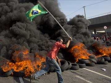 Brazil Police Clash With Anti-World Cup Protesters 
