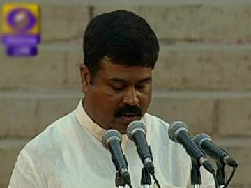 Dharmendra Pradhan Assumes Charge of Ministry of Petroleum and Natural Gas