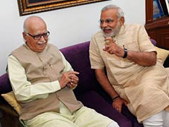 Narendra Modi Meets LK Advani, BJP Leaders in Delhi as Party Focuses on Government Formation