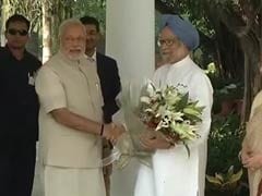 Prime Minister Narendra Modi visits Manmohan Singh
