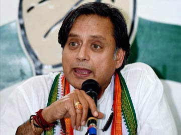 Shashi Tharoor Hails Supreme Court Verdict on Saradha Scam