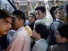Nappy-Wearing Thai Bus Conductors Fight for Rights