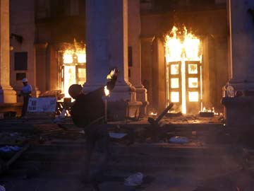 Dozens Die in Odessa, Rebels Down Ukraine Helicopters