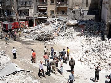 Air Raids Kill 27 in Syrian City of Aleppo 