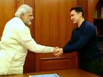Aamir Khan Meets Prime Minister Narendra Modi, Discusses Social Issues 
