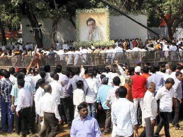 Shiv Sena Activists Protest Over Derogatory Facebook Posts on Bal Thackeray