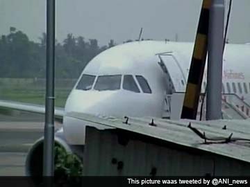 Bhutan Flight Makes Emergency Landing in Kolkata After Windshield Cracks