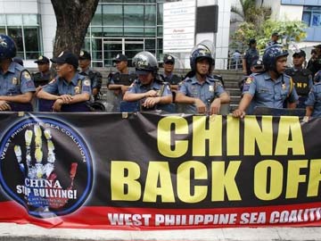 Philippines Calls for Construction Freeze in South China Sea