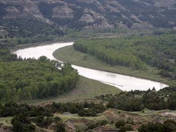 Oil Drilling Threatens Solitude of National Park 