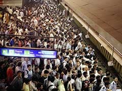 One Hour Commute Turns Into Three as Snag Hits Delhi Metro During Rush Hour
