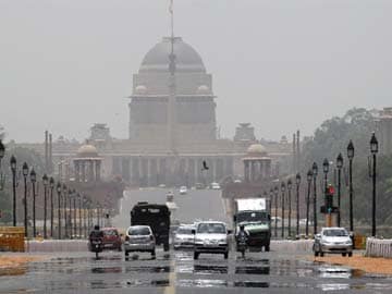 Delhi Heatwave Prompts Emergency Measures to Conserve Power