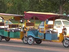 Government Upstages AAP, Lifts Ban on E-Rickshaws in Delhi