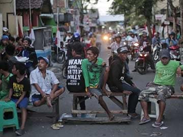 Indonesia Shuts Down Massive Prostitution Complex 