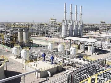 Oil Majors Cut Staff in Iraq on Fears Violence Will Spread