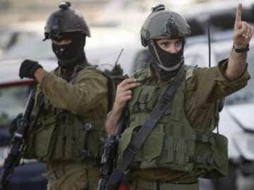 Israel Army Presses Operation in West Bank, Arrests 17