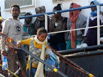 Italy Saves Over 300 Migrants at Sea; Ten Die