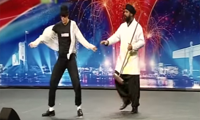 Bhangra vs Moonwalk: This Punjabi <i>Tadka</i> Dance-Off Will Make You Happy