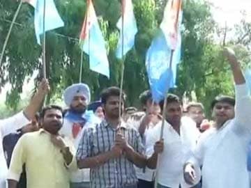 Delhi: Congress Youth Wing Protests Against Four-Year University Program