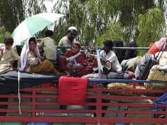 Thousands Flee Tribal Region as Pakistan Gears up for Offensive