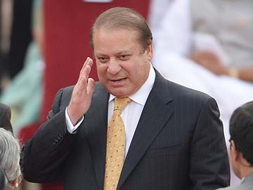 Pakistani Constables Fired for Plucking Guavas from PM Nawaz Sharif's Garden