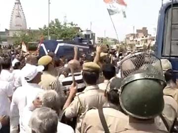 Delhi Congress Leaders Detained Over Protests Against Power and Water Crisis