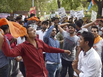 FYUP (Four Year Undergrad Programme) Row: Students Pay For Delhi University's Defiance