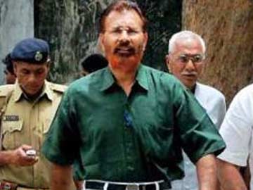 Gujarat's 'Encounter Cop' DG Vanzara Retires in Jail