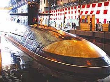 Japan, Australia Eye Submarine Deal and Closer Military Ties