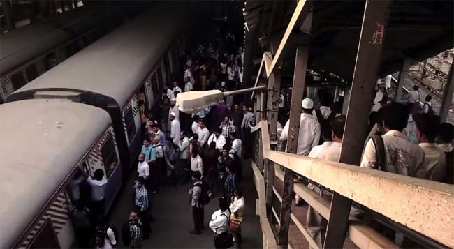 Eat, Pray, Love: From Dawn to Dusk, on a Mumbai Local