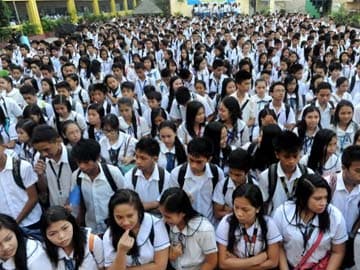 Students Suffer in Philippine Typhoon Zone as Schools Open