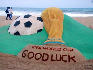 Bhubaneswar: Sand Artist Creates Sculptures on Football World Cup