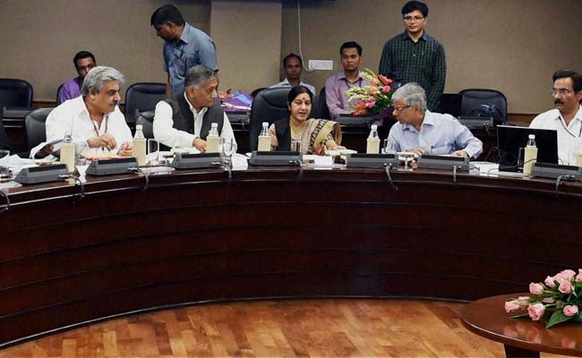 Iraq Crisis: Sushma Swaraj Holds High-Level Meeting; Three Air India Planes on Standby for Evacuation