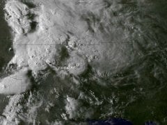Storms with Large Hail and Tornadoes Roll Through U.S. Central States
