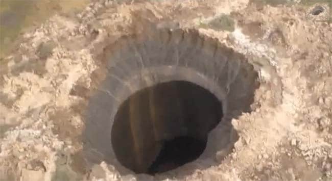 ET Rumours Cause Furore on Social Media After Giant Hole Appears at the 'End of the World'