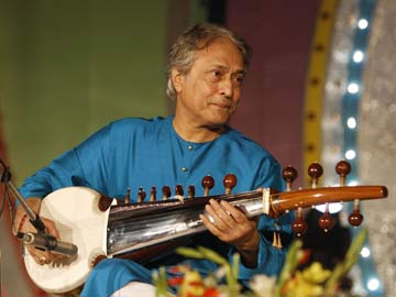 'Epic Reunion', Tweets Amjad Ali Khan After Getting Back 'Lost' Sarod