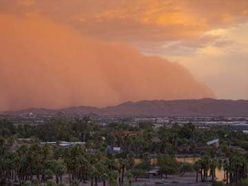 Dust Storm Hits Phoenix, Flights Grounded